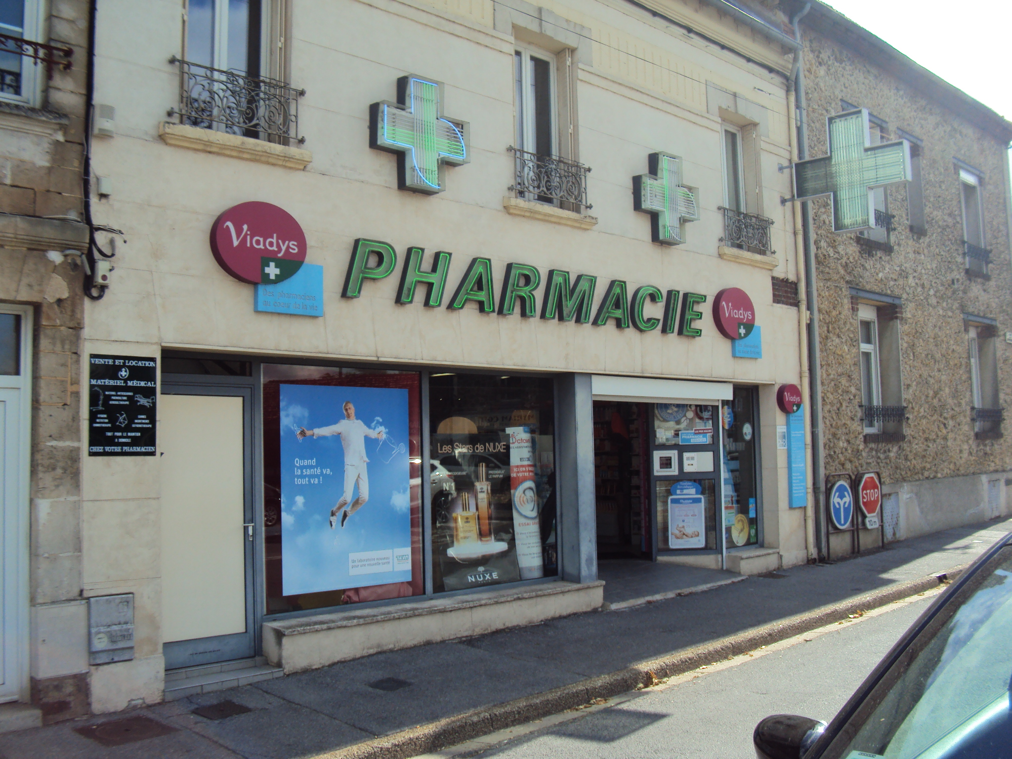 Pharmacie Saintenoy, 126 Pl. De La République, 60170 Ribécourt-dreslincourt